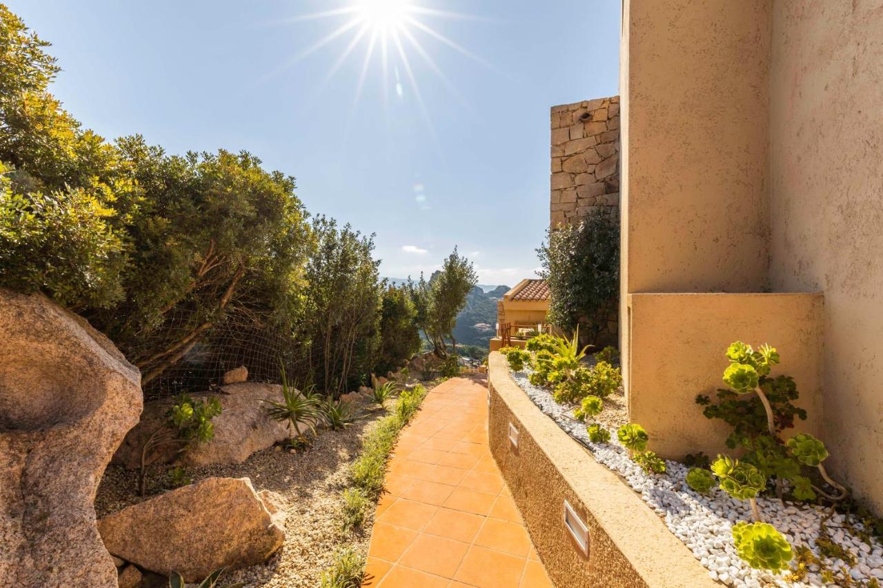 Villa Esmeralda - Free Wifi - With Swimming Pool Costa Paradiso Exteriör bild