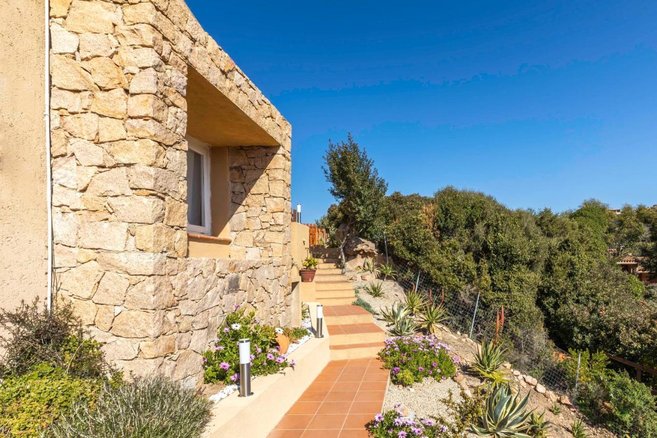 Villa Esmeralda - Free Wifi - With Swimming Pool Costa Paradiso Exteriör bild
